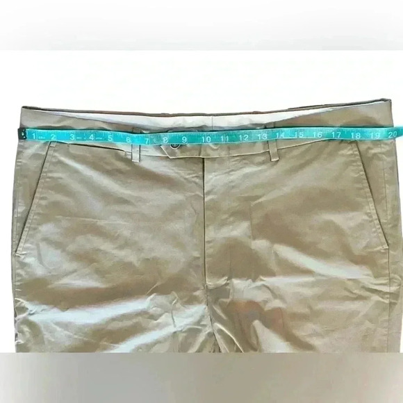 Nautica men’s khaki dress pants size 44R W38. Pockets on front and back. NWT - Picture 2 of 9